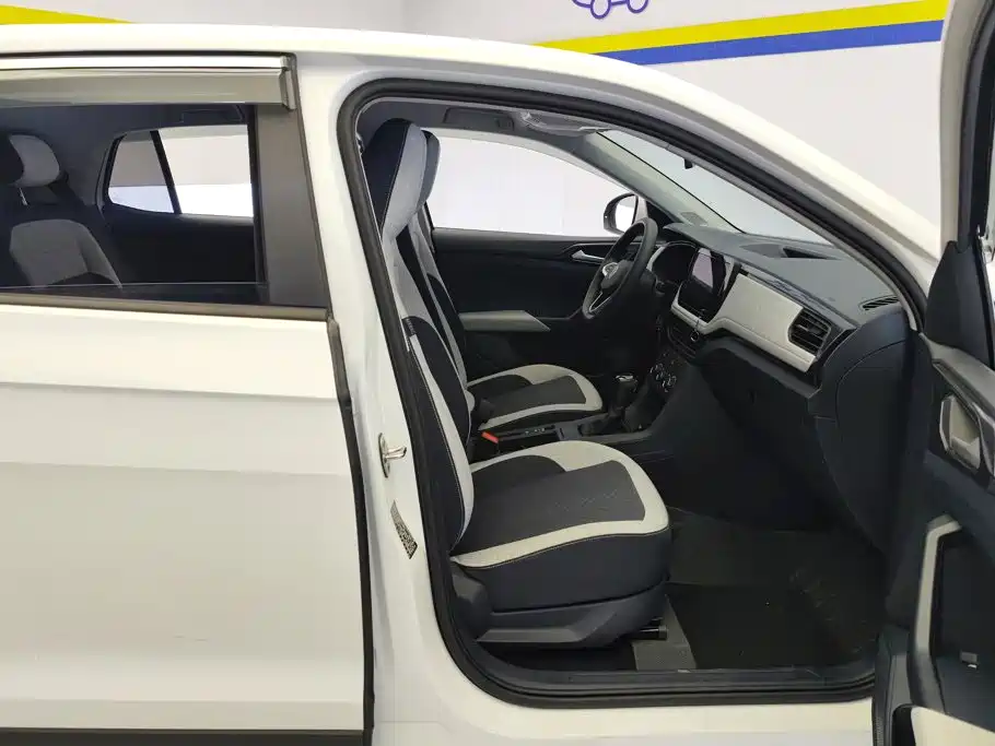 Volkswagen Tharu — миниатюра 8