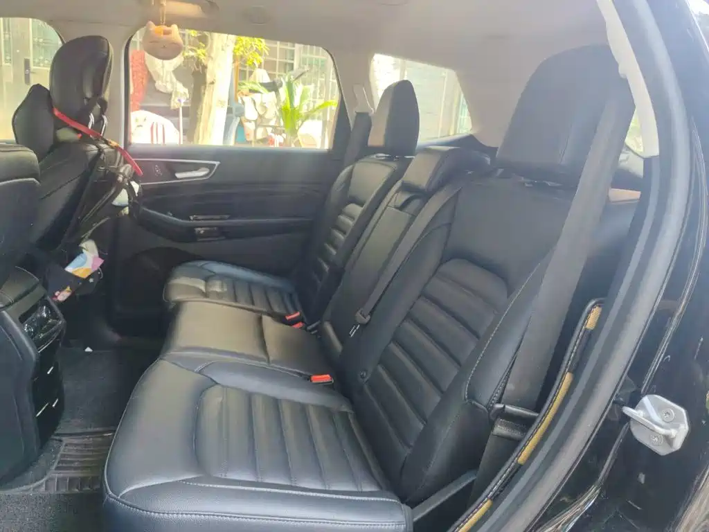 Ford Edge — миниатюра 13