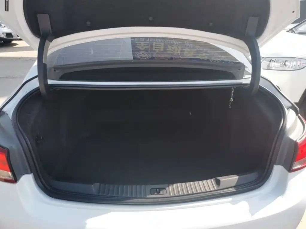 Buick Verano — миниатюра 19