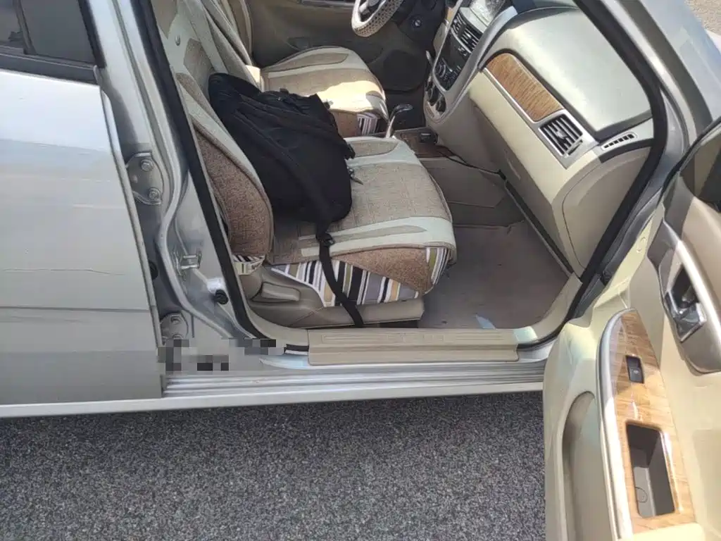Buick Excelle — миниатюра 9