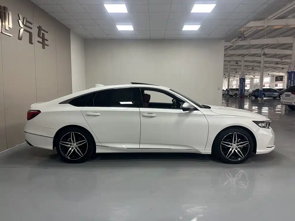 Honda Inspire — миниатюра 8