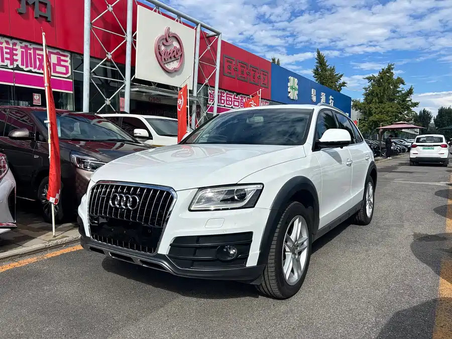 Audi Q5 фото 1