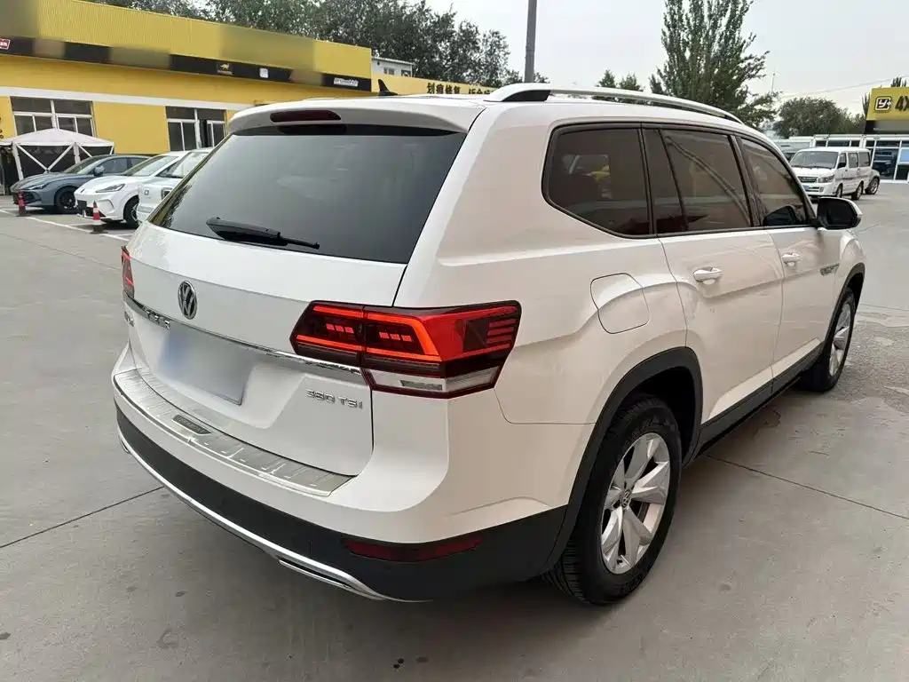 Volkswagen Teramont — миниатюра 7