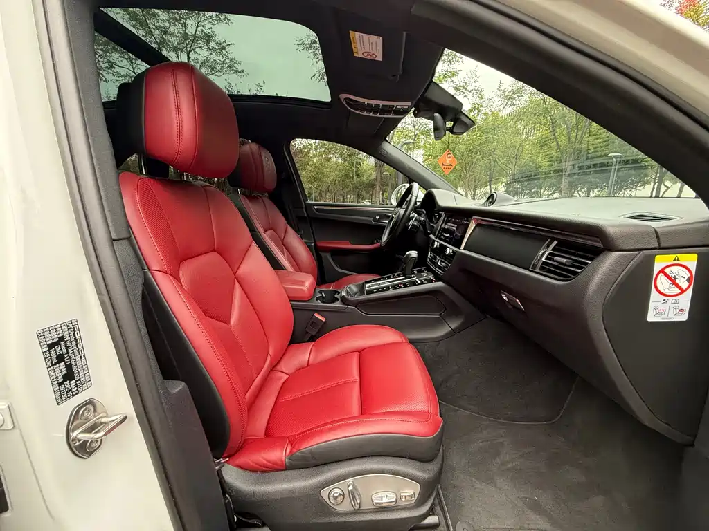 Porsche Macan — миниатюра 17