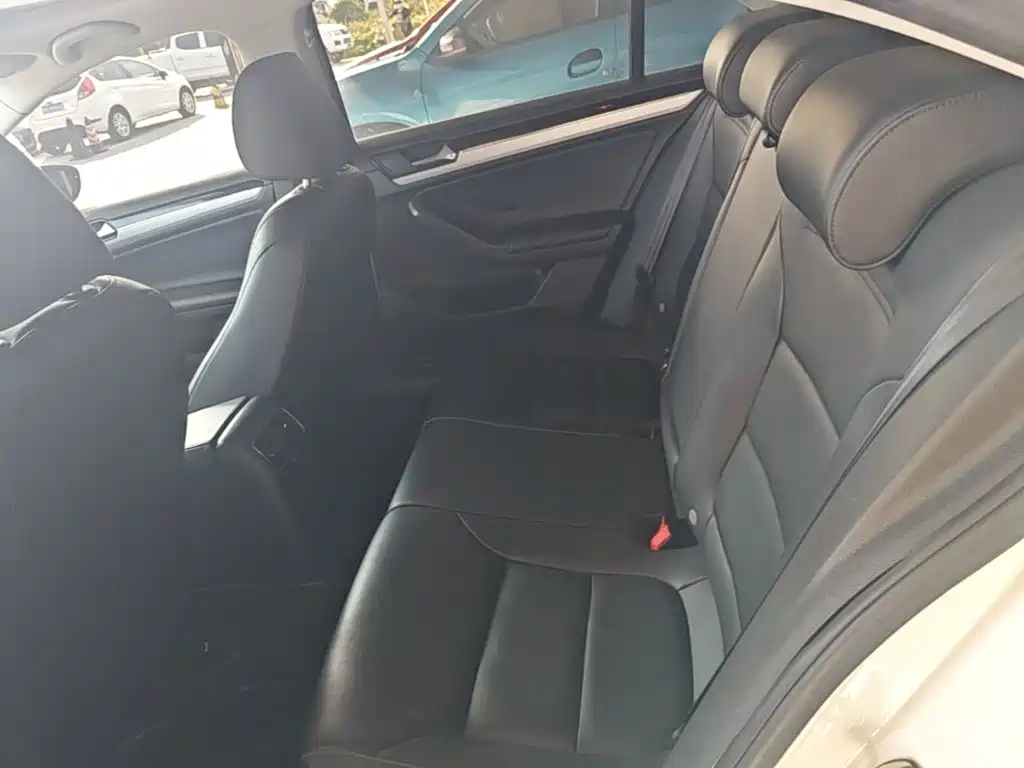 Volkswagen Sagitar — миниатюра 17