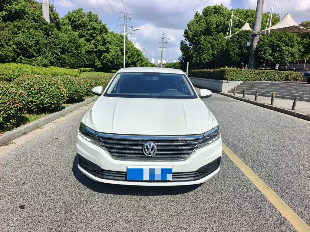 Volkswagen Lavida — миниатюра 2