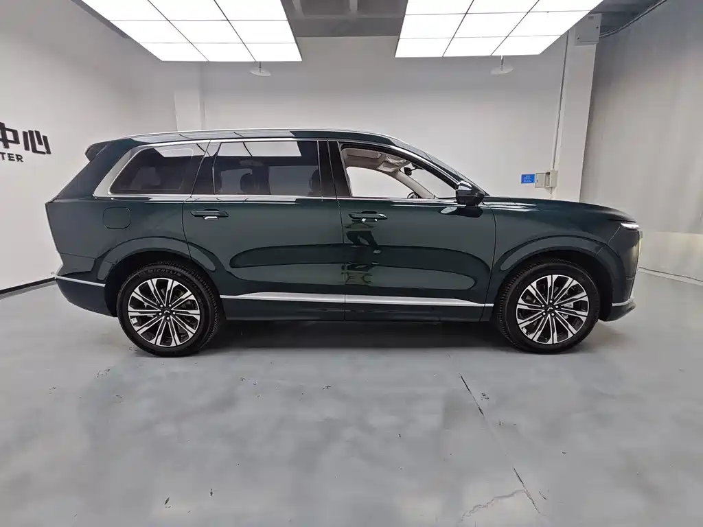 Wuling Xingguang L — миниатюра 4