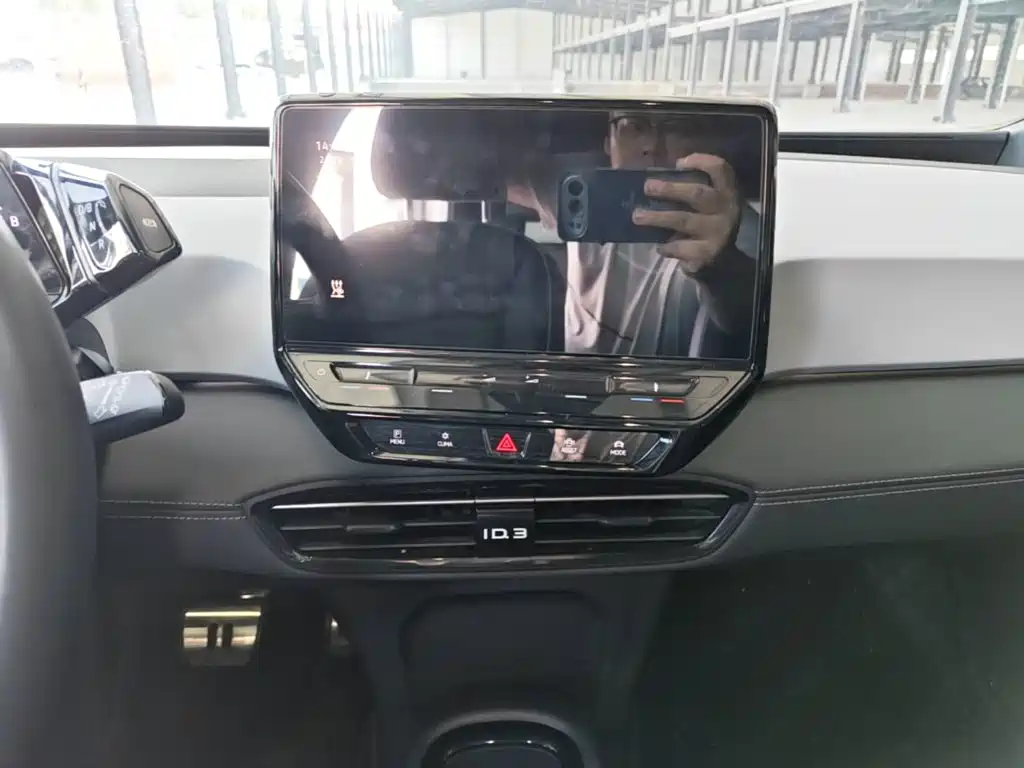 Volkswagen ID.3 — миниатюра 13