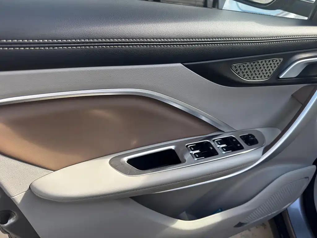 Geely Jia Ji — миниатюра 15