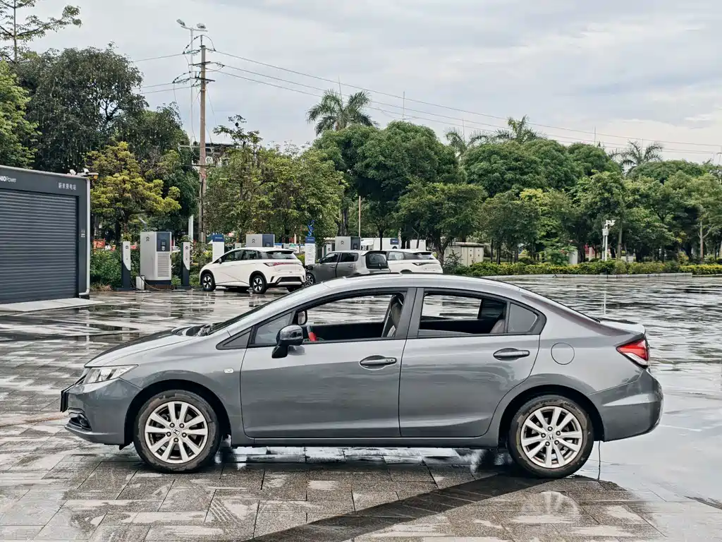 Honda Civic — миниатюра 3