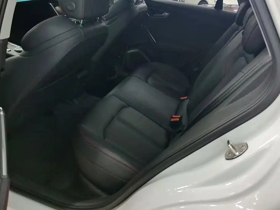 Audi Q2L — миниатюра 11