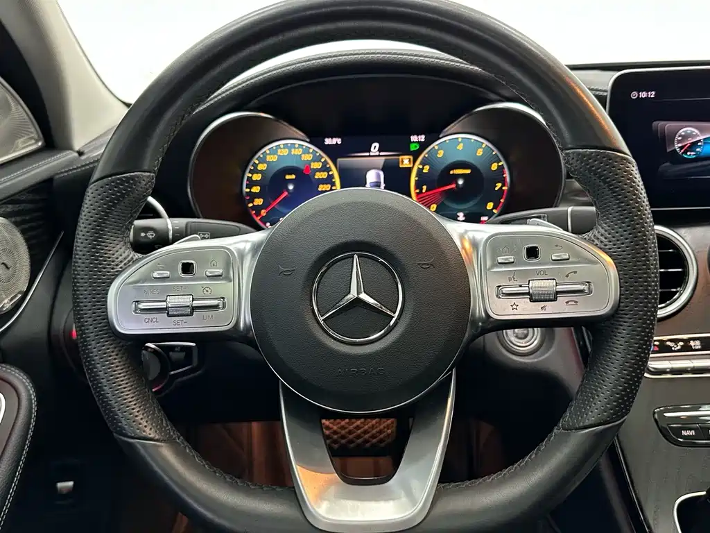 Mercedes-Benz C-Class — миниатюра 11