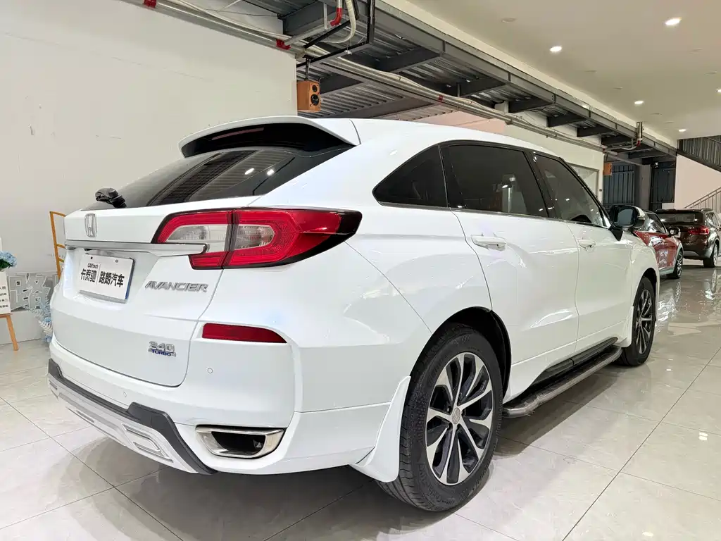 Honda Avancier — миниатюра 6
