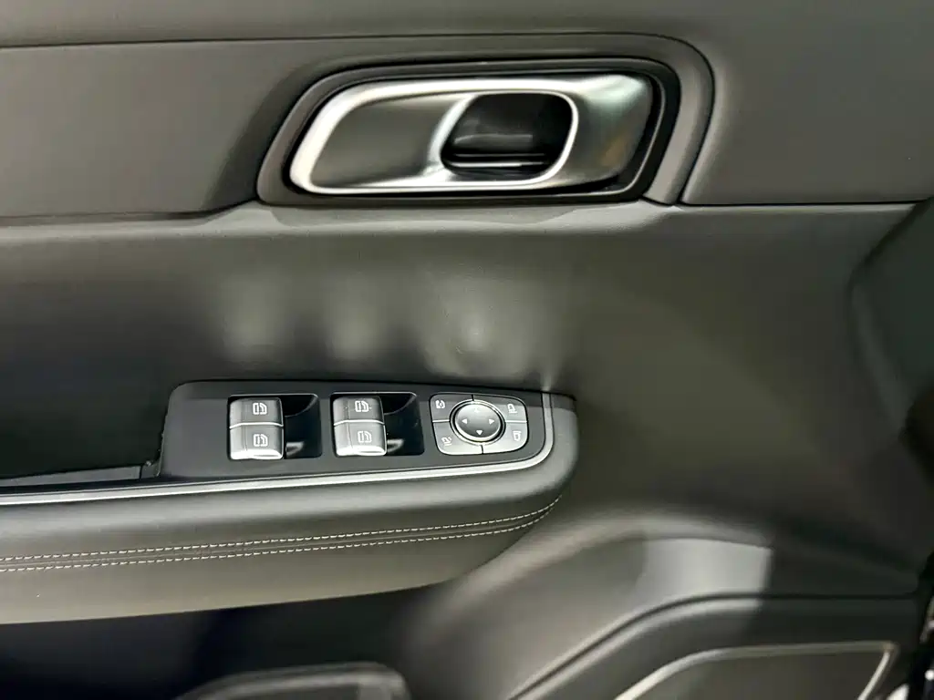 Li Auto ONE 2021 6 мест