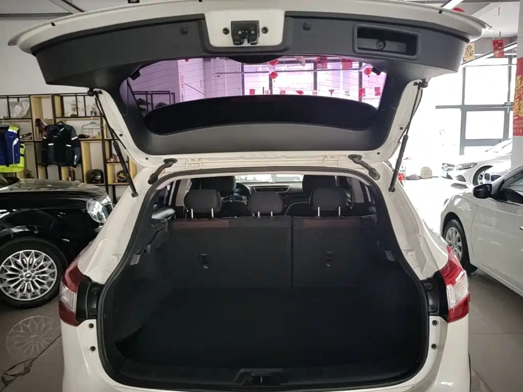 Nissan Qashqai — миниатюра 19