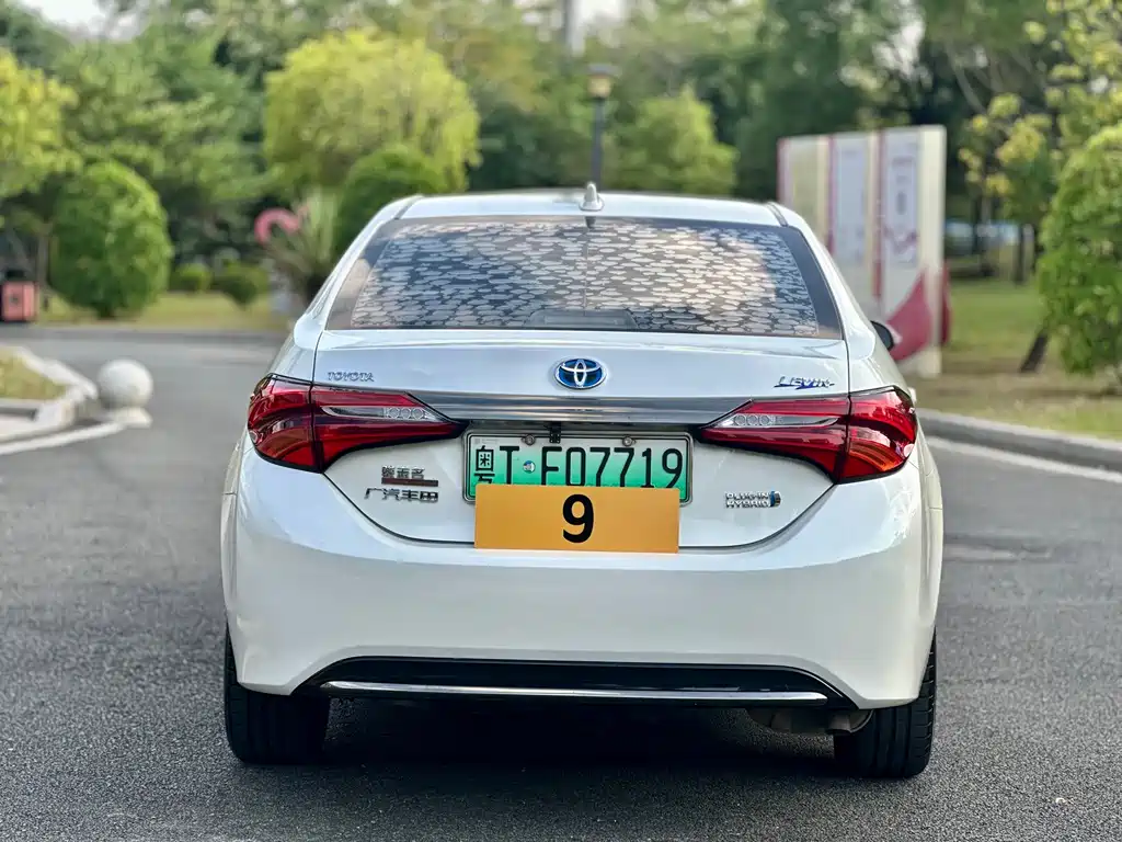 Toyota Levin Twin Engine E+ — миниатюра 5