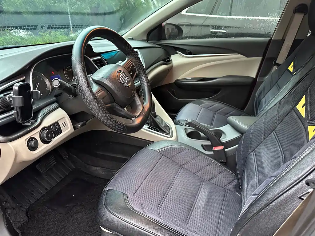 Buick Excelle — миниатюра 7
