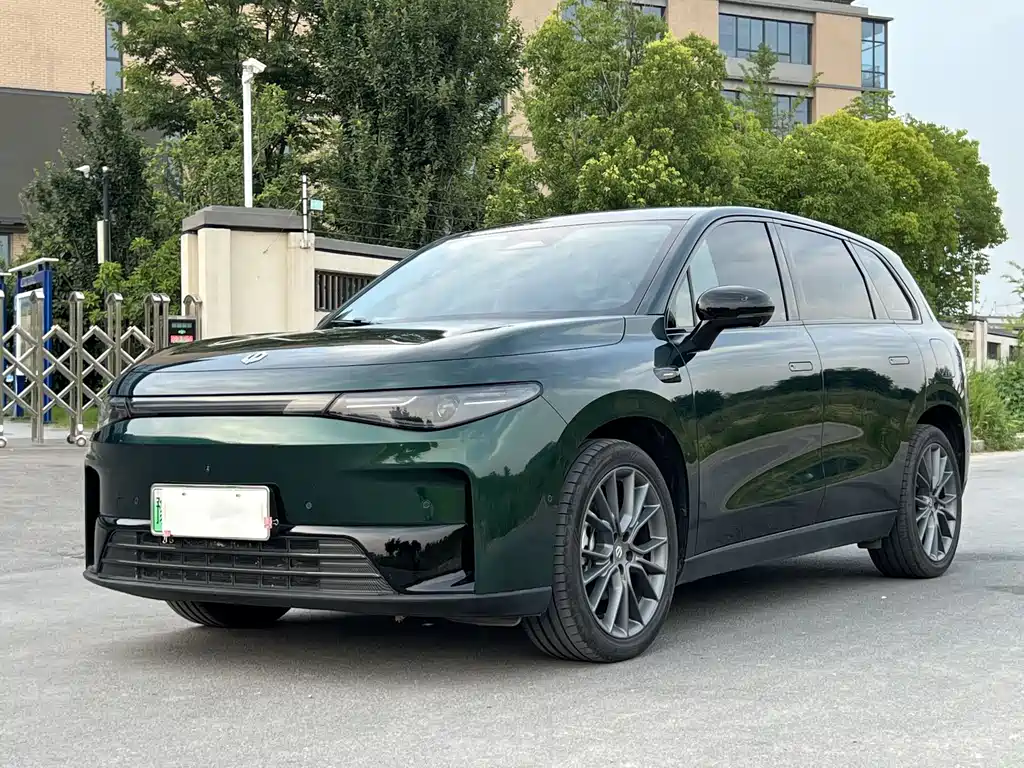 Leapmotor C10