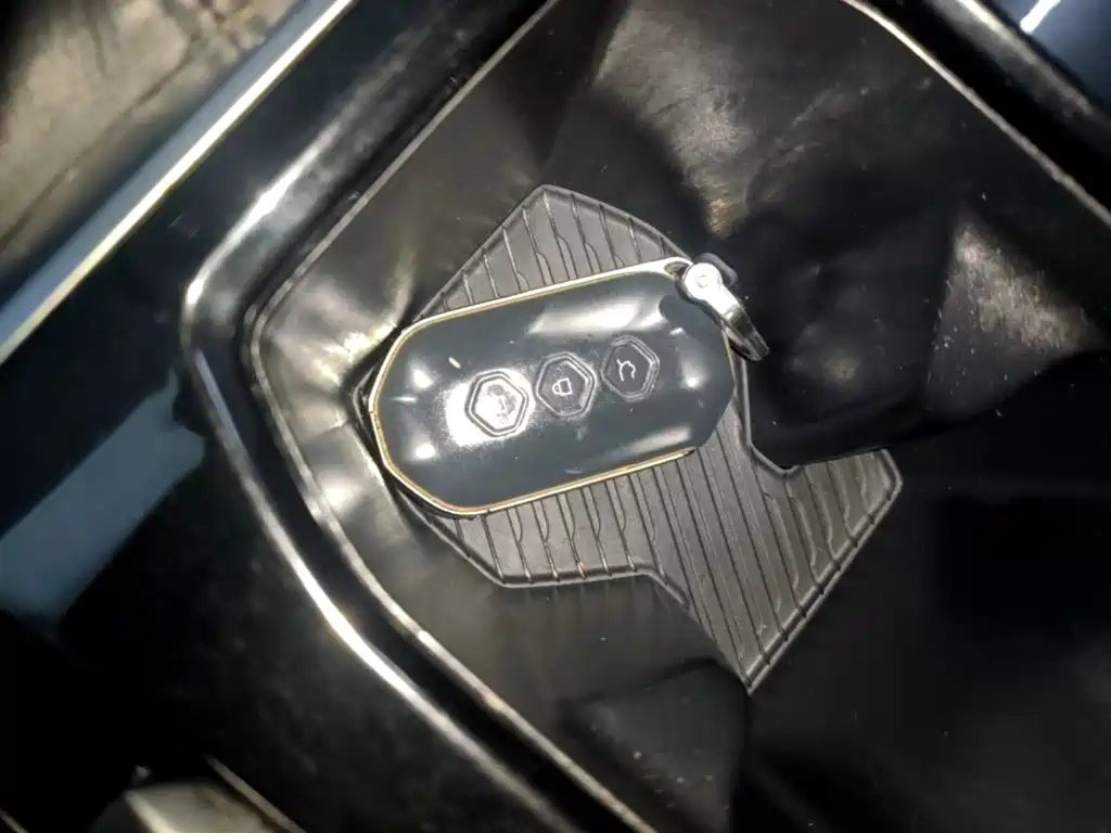 Wuling Victory — миниатюра 9
