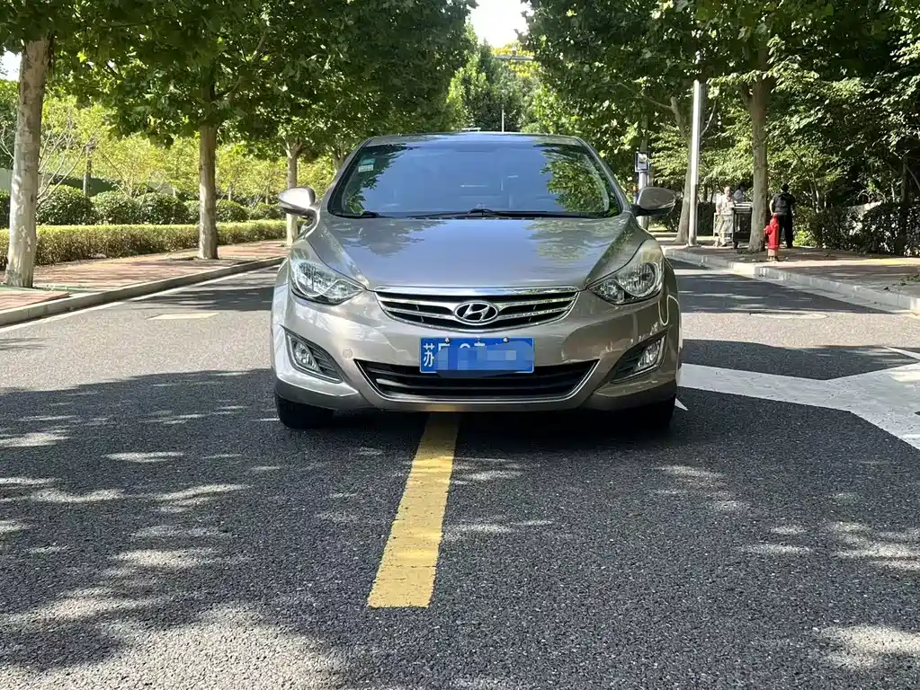 Hyundai Elantra Langdong — миниатюра 5