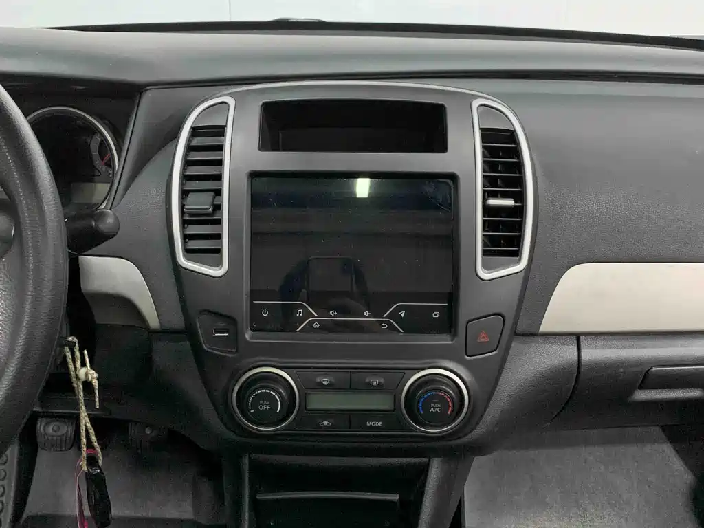 Nissan Sylphy — миниатюра 5