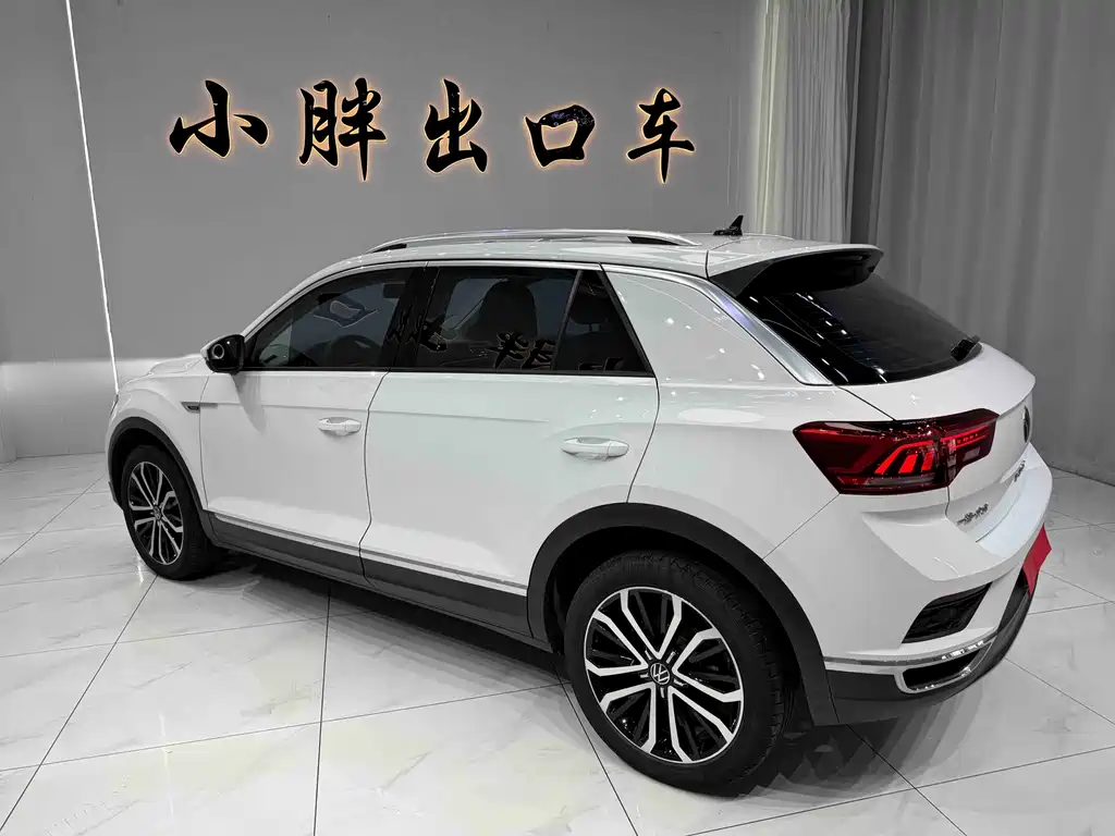 Volkswagen T-Roc 2022 280TSI DSG PLUS
