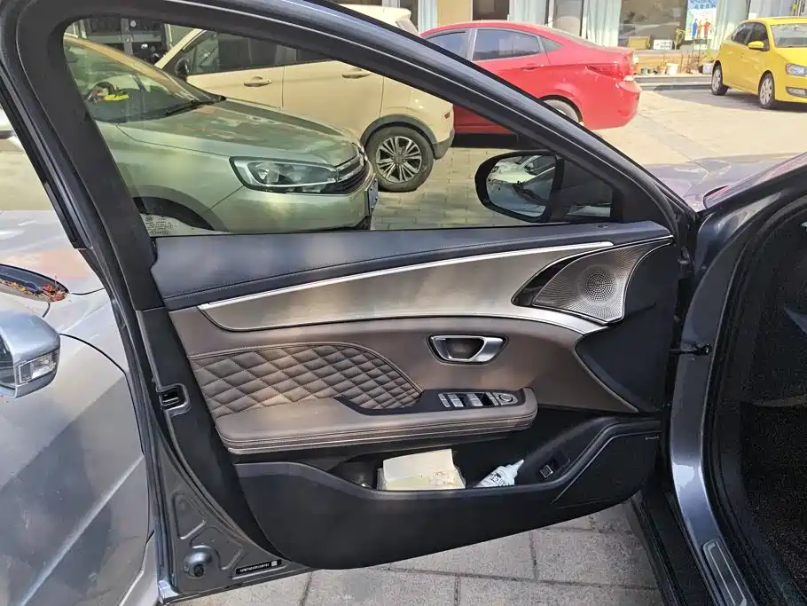 BYD Han — миниатюра 4