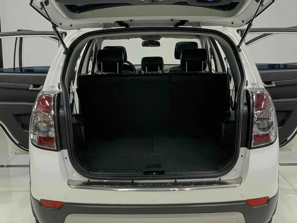 Chevrolet Captiva — миниатюра 6