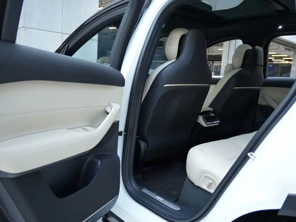 NIO ES6 — миниатюра 4
