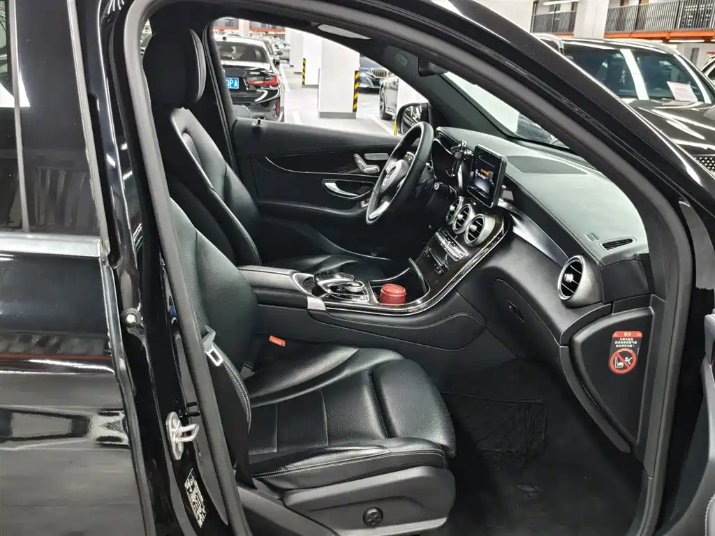 Mercedes-Benz GLC 2016 GLC 260 4MATIC Luxury