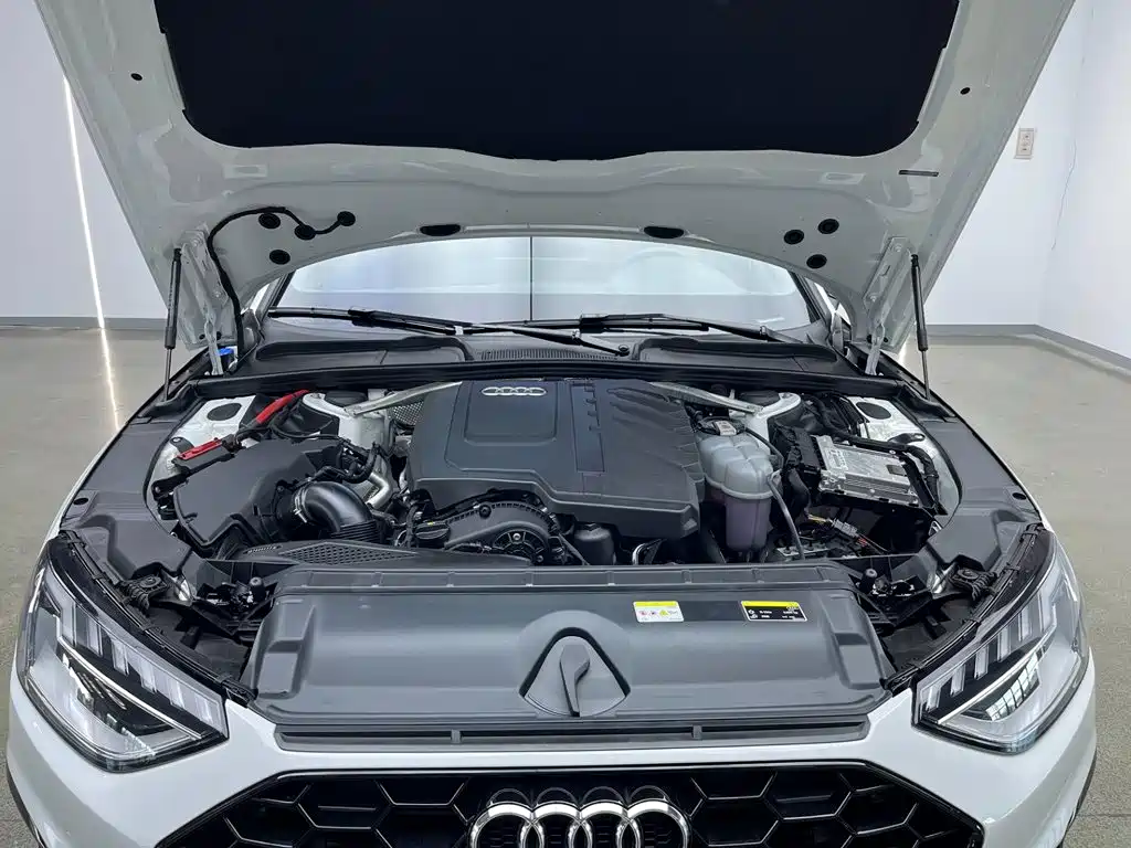 Audi A4L — миниатюра 32