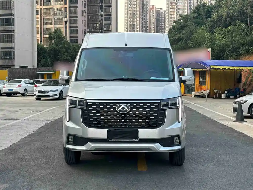 MAXUS V80 — миниатюра 8