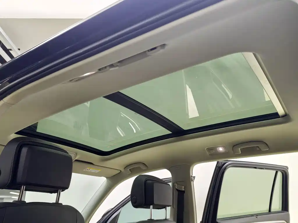 Volkswagen Teramont — миниатюра 13