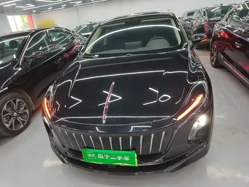 Hongqi Hongqi E-QM5 — миниатюра 3