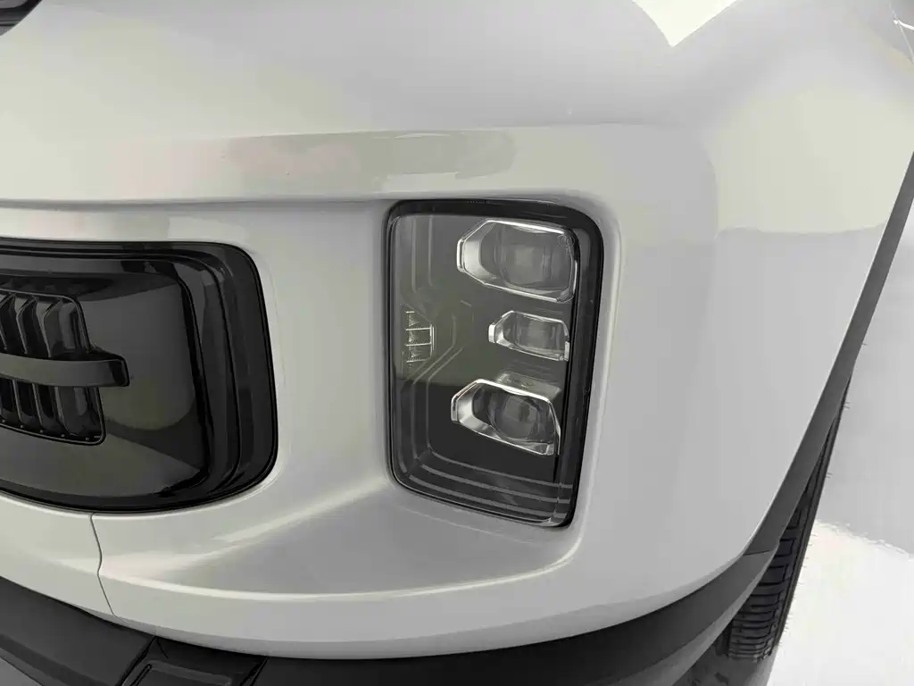 Geely Icon 2025 1.5TD