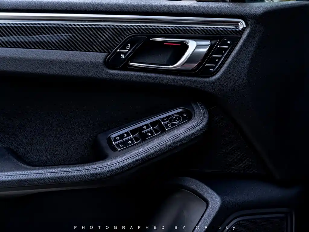 Porsche Macan — миниатюра 8
