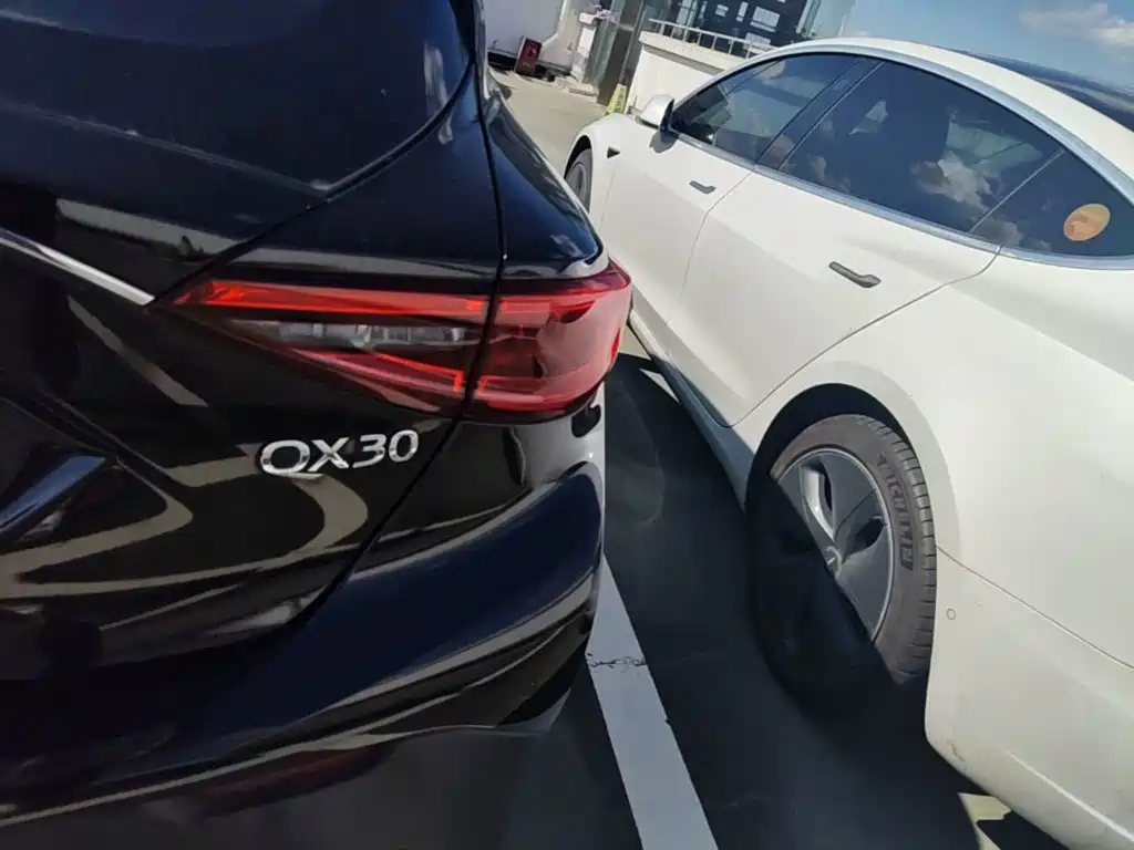 Infiniti QX30 — миниатюра 8
