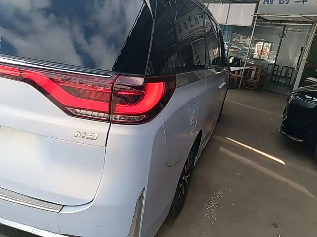 GAC M8 2023 390T Premium