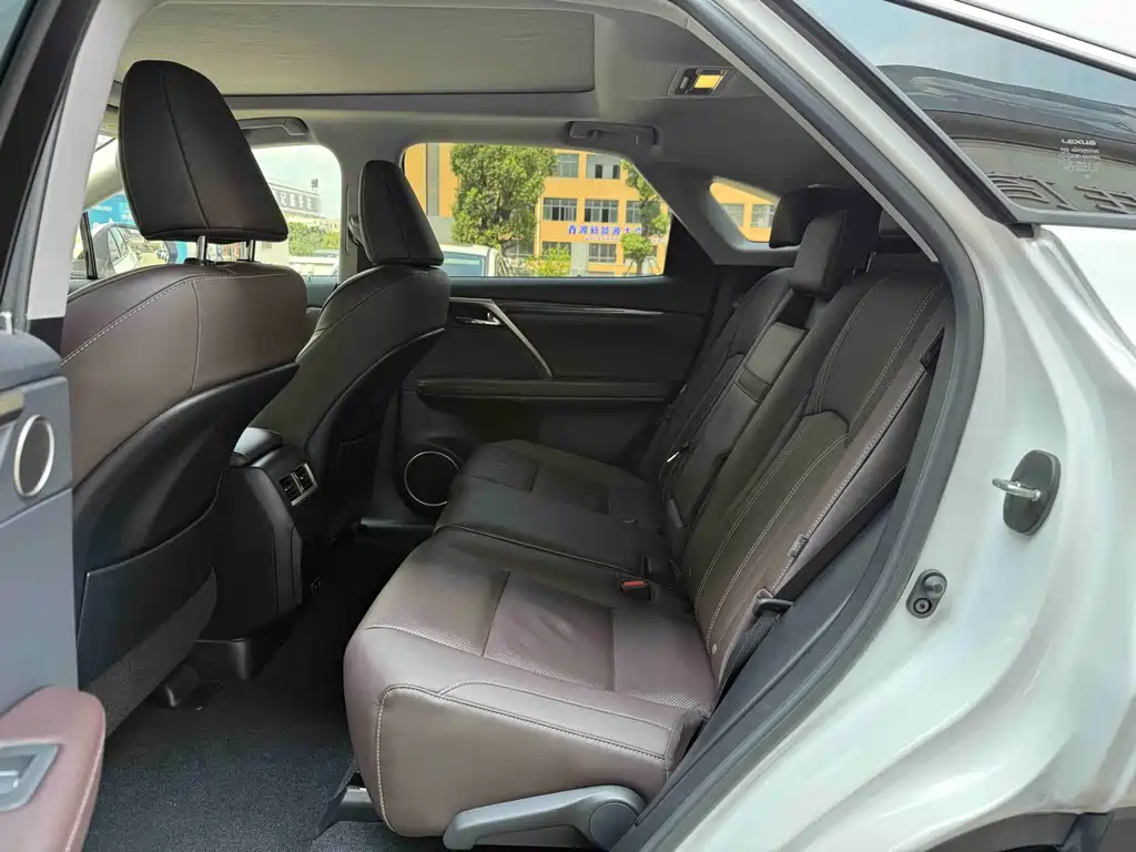 Lexus RX — миниатюра 5