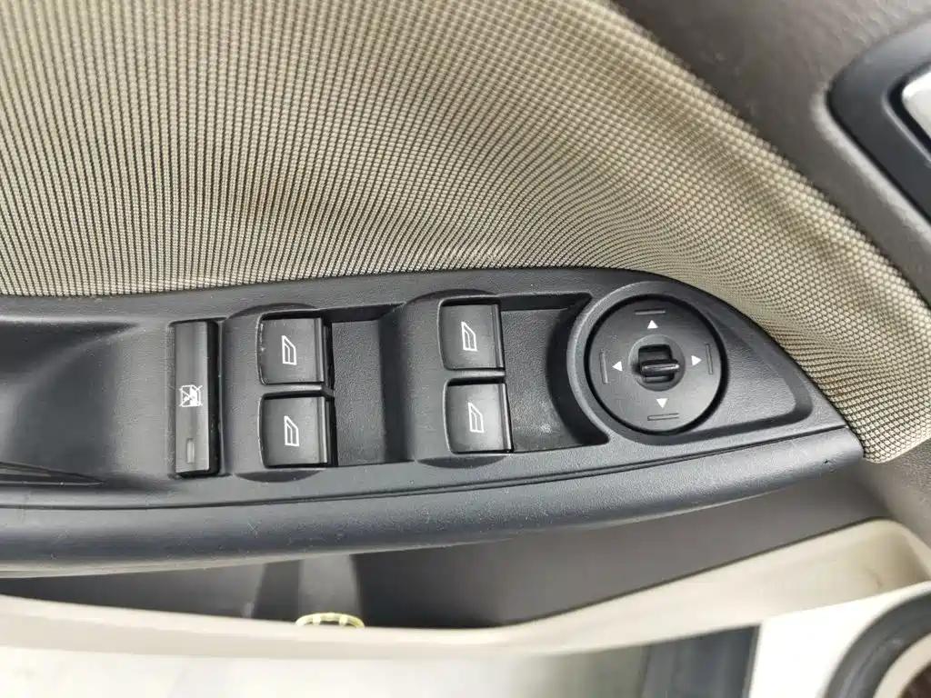 Ford Focus — миниатюра 9