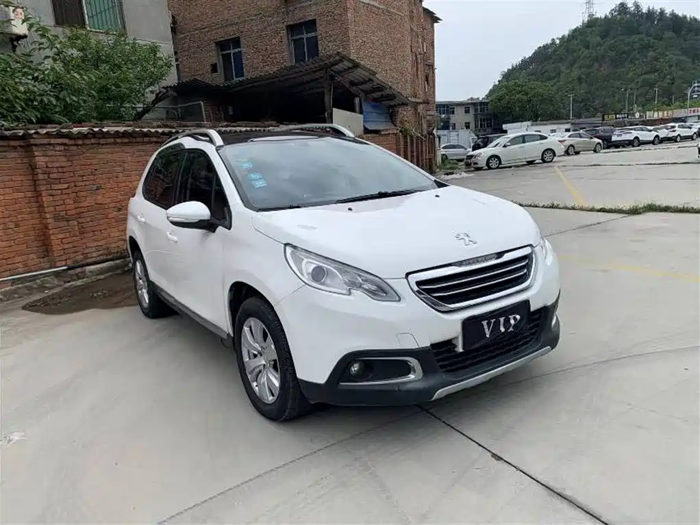 PEUGEOT 2008