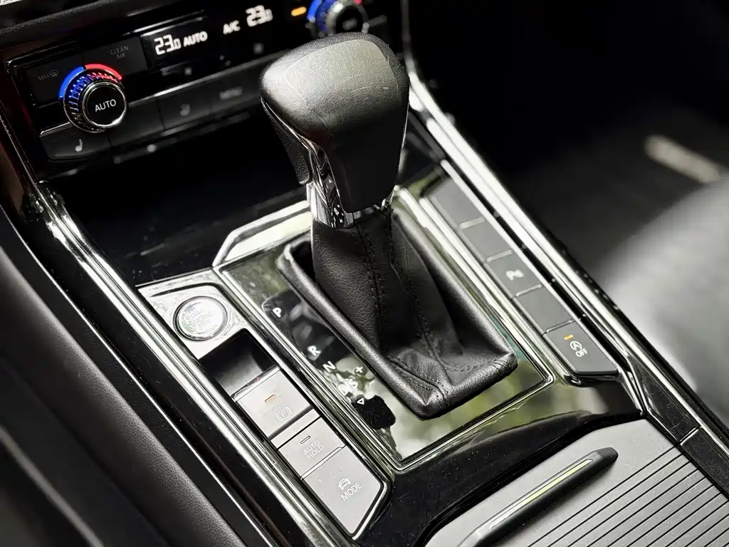 Volkswagen Phideon — миниатюра 19