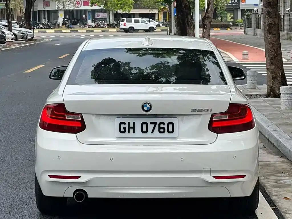BMW 2 Series (Import) — миниатюра 5