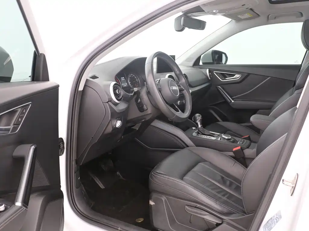 Audi Q2L — миниатюра 9