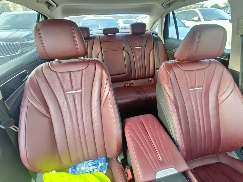 Hongqi Hongqi H5 — миниатюра 13