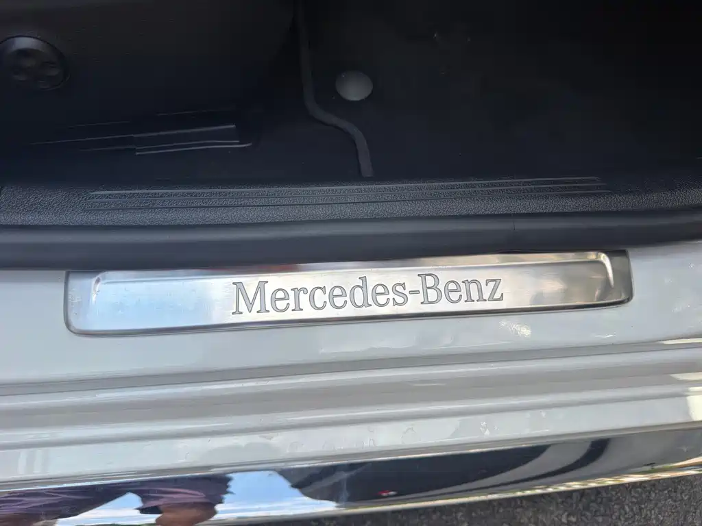 Mercedes-Benz C-Class — миниатюра 10
