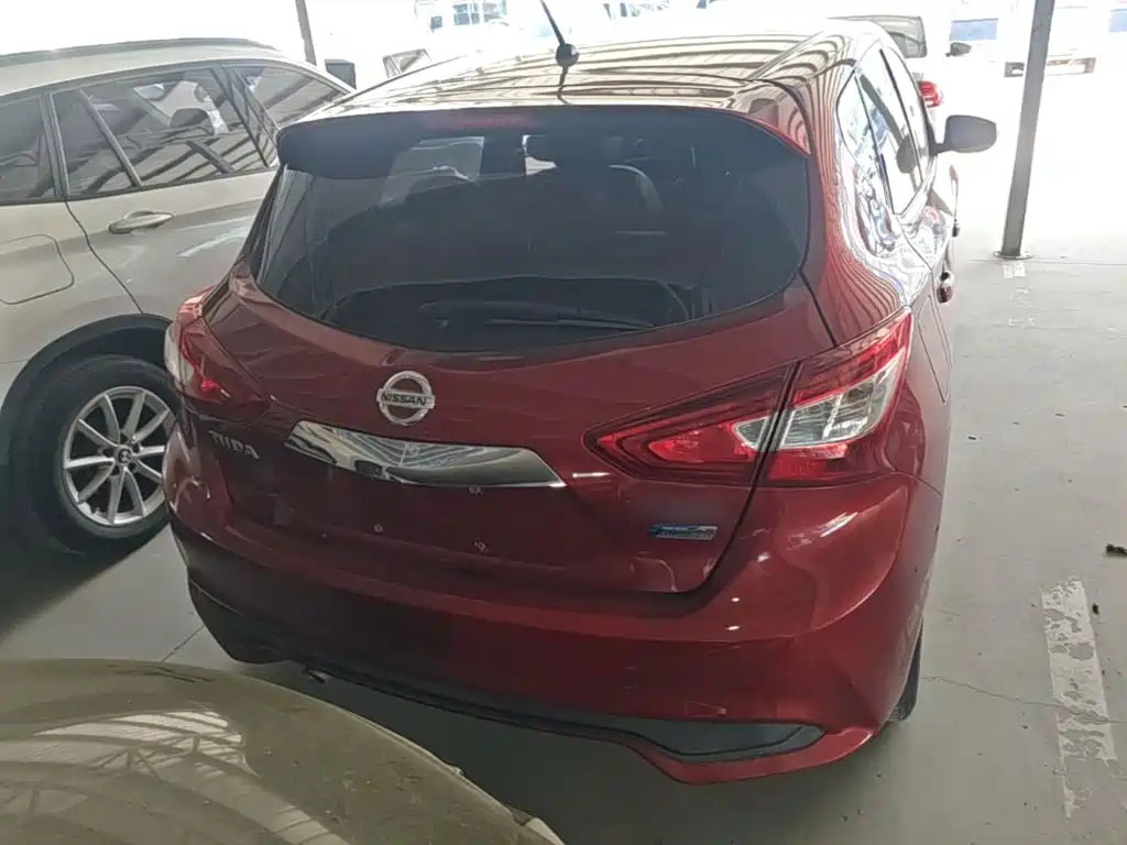 Nissan Tiida — миниатюра 6