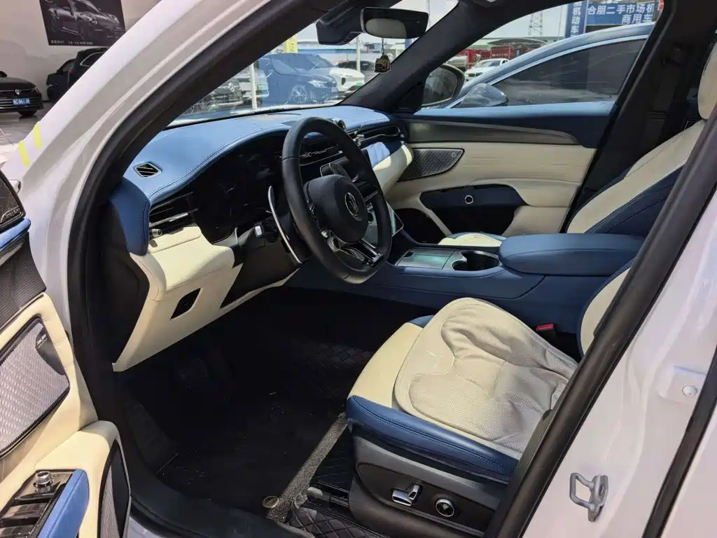 Maserati Grecale — миниатюра 7
