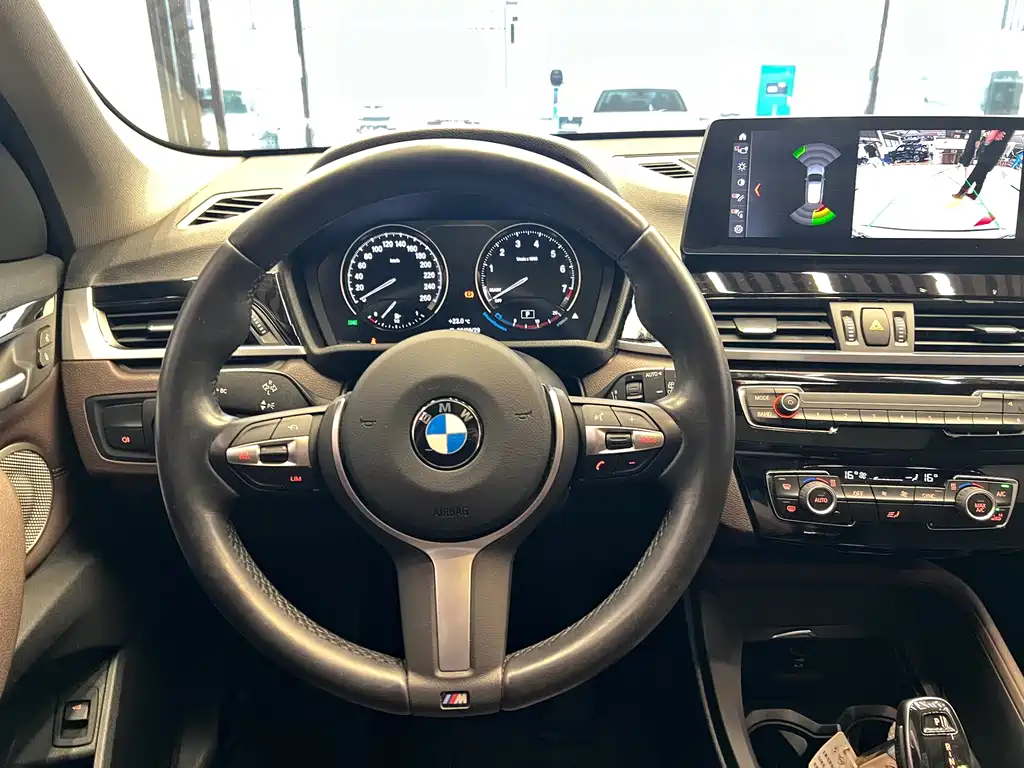 BMW X1 — миниатюра 11