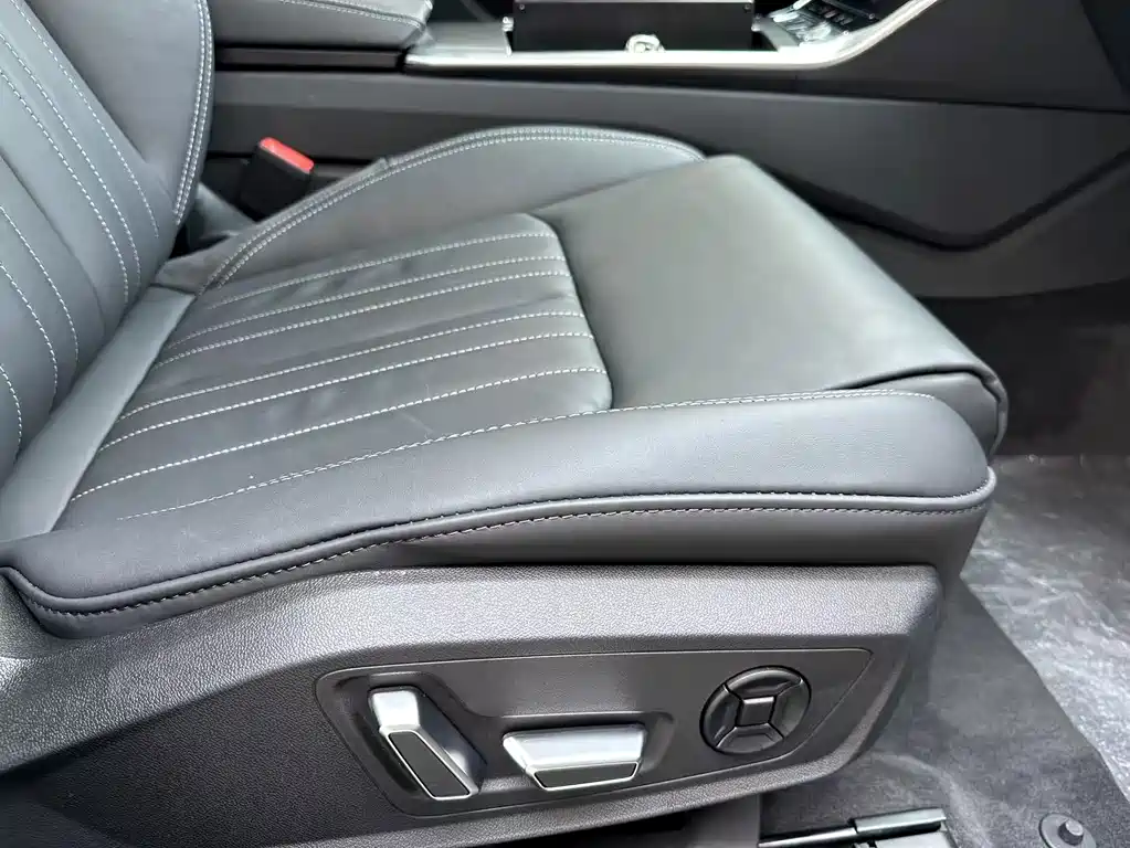 Audi A6L — миниатюра 27